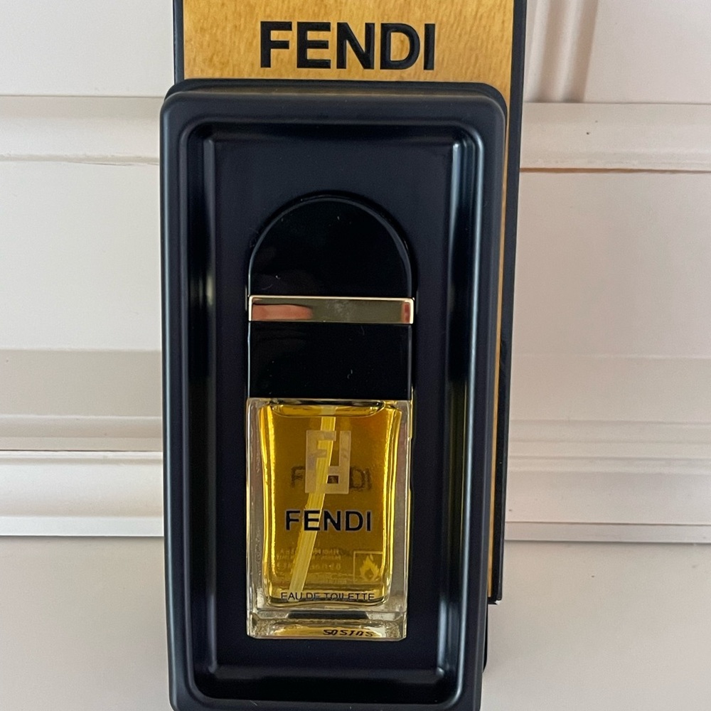 Vintage Original EAU DE TOILETTE  FENDI Women Spray .5FL 15ML - Picture 2 of 5